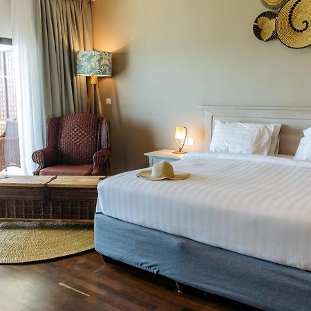 คอรัล บีช โฮเทล ดาร์ เอส ซาลาม Hotel ดาร์เอสซาลาม ภายนอก รูปภาพ