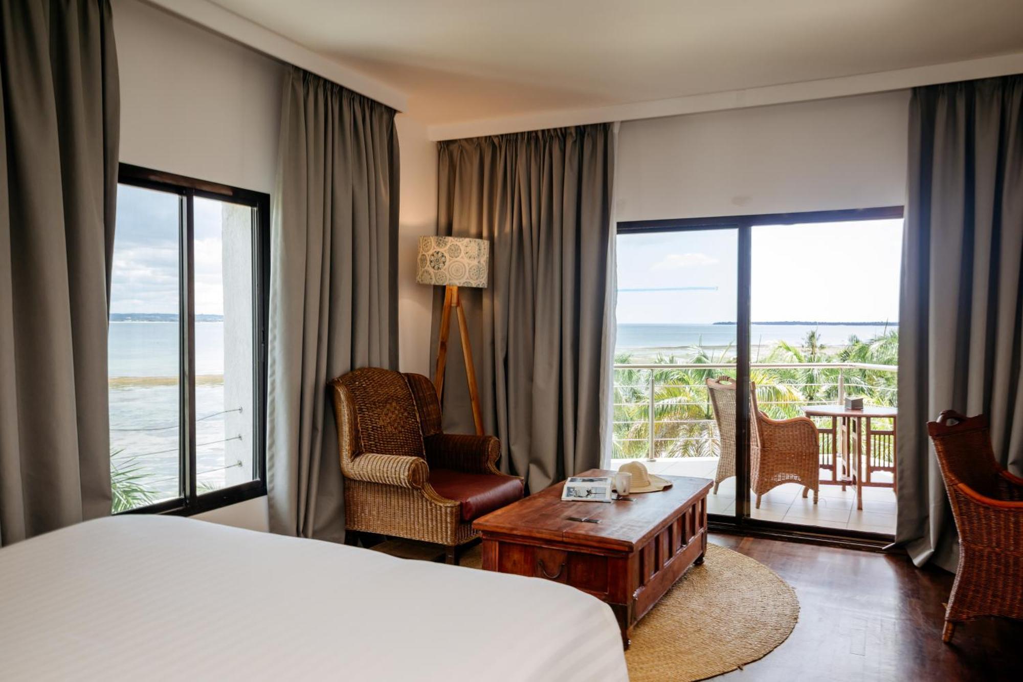 คอรัล บีช โฮเทล ดาร์ เอส ซาลาม Hotel ดาร์เอสซาลาม ภายนอก รูปภาพ